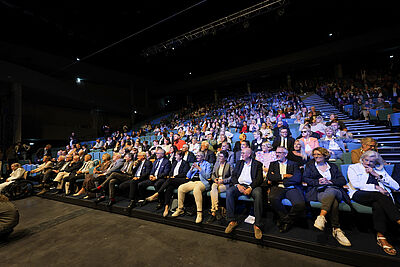 Agrandir l'image 4 sur 19, fenêtre modale