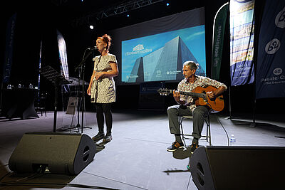 Agrandir l'image 3 sur 19, fenêtre modale