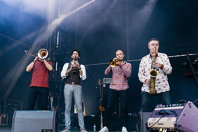 Agrandir l'image 14 sur 15, fenêtre modale